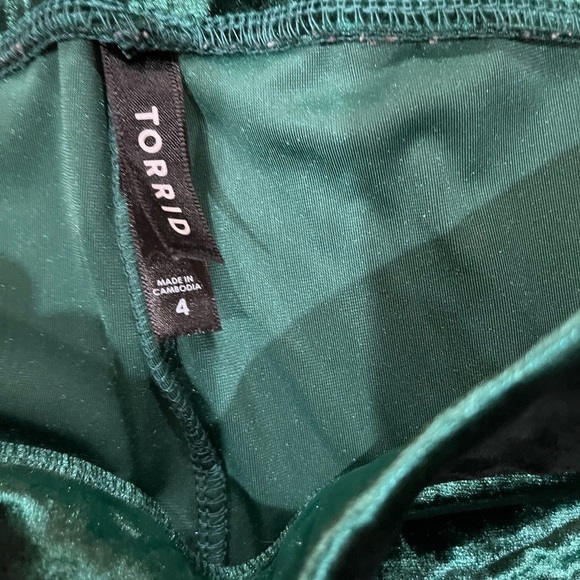 Torrid Full Length Signature Waist Crushed Velvet Legging pants 4X NWOT - Picture 4 of 4